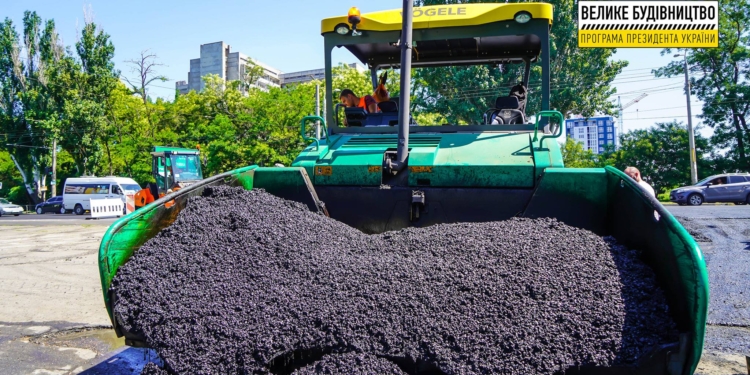 Николаев, держись: с сегодня начинают укладку финишного слоя асфальтобетона на Ингульском мосту (ФОТО)