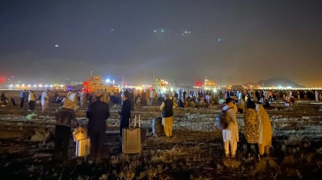 Талибы захватили президентский дворец в Афганистане, Украина эвакуировала своих граждан (ФОТО, ВИДЕО)