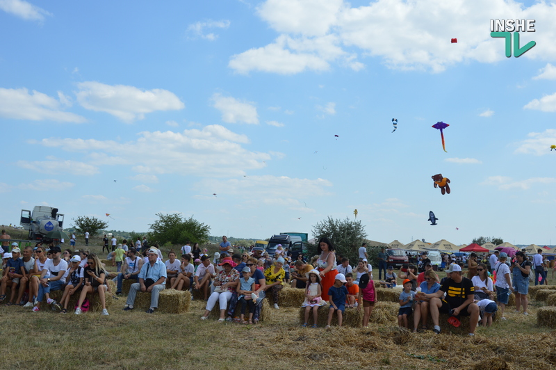 ULTRA FEST TRYKHATY 2021: в небо Николаевщины поднялись кайты-гиганты (ФОТО, ВИДЕО) 27