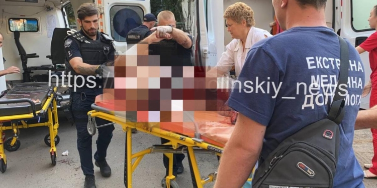 В Кривом Роге ветеран АТО подорвал себя гранатой, ранены трое патрульных (ФОТО)