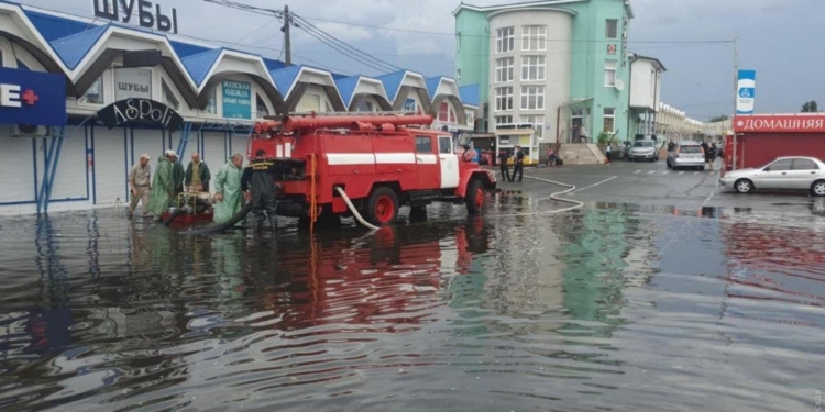 Обещали Николаеву, а пролился в Одессе: жемчужину у моря основательно подтопило ливнем (ФОТО, ВИДЕО)