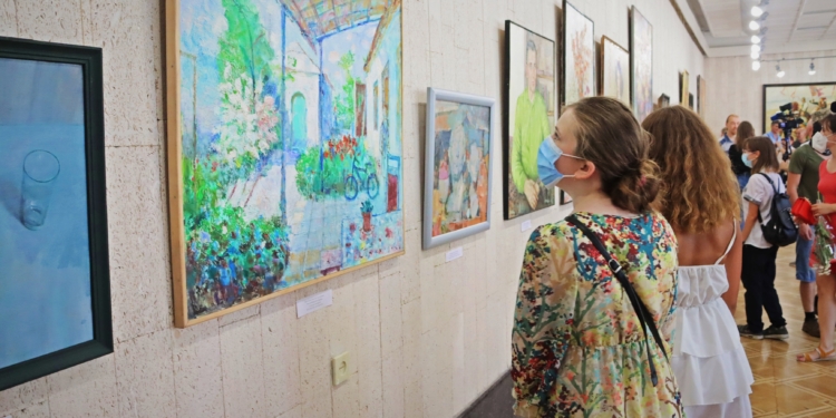 З Україною в серці: в Николаеве открылась выставка к 30-летию независимости Украины (ФОТО)