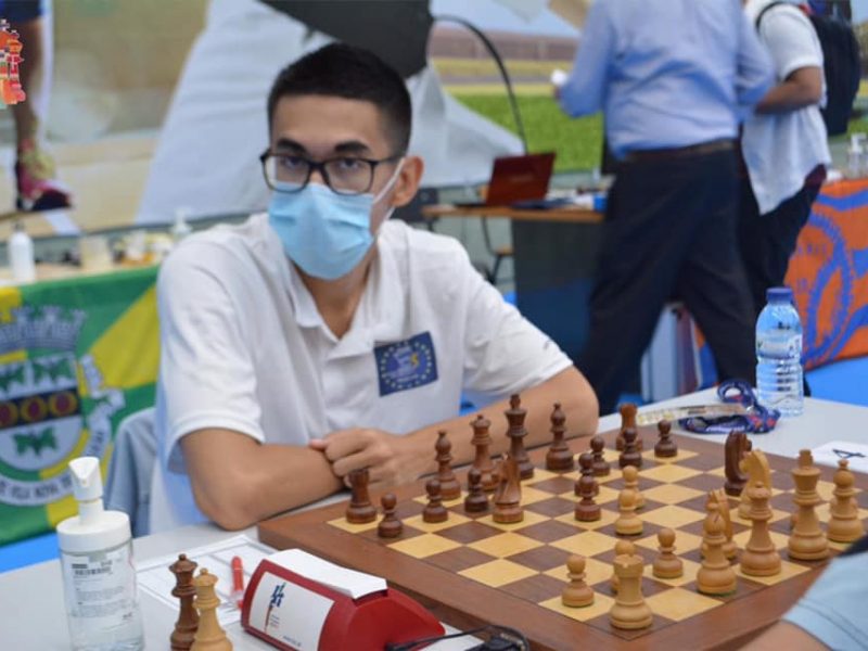 Николаевский шахматист одержал победу в международном турнире в Португалии (ФОТО)