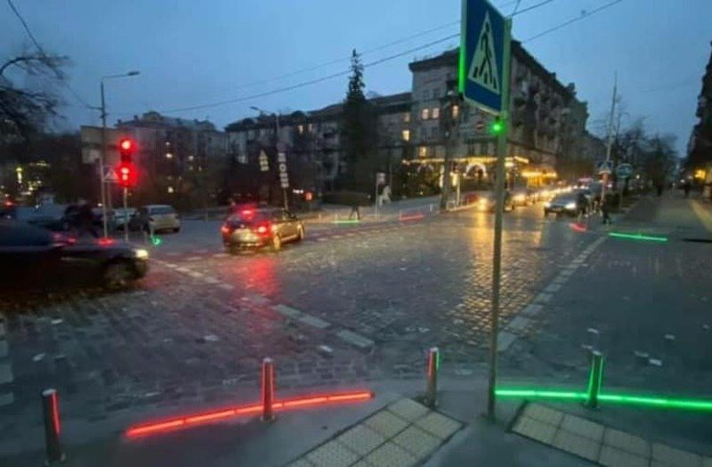 В Николаеве появился пешеходный переход с такой подсветкой, которой еще не было