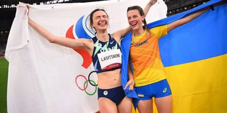 Скандал продолжается. За Могучих после фото с легкоатлеткой из РФ, заступился каратист Горуна (ФОТО)