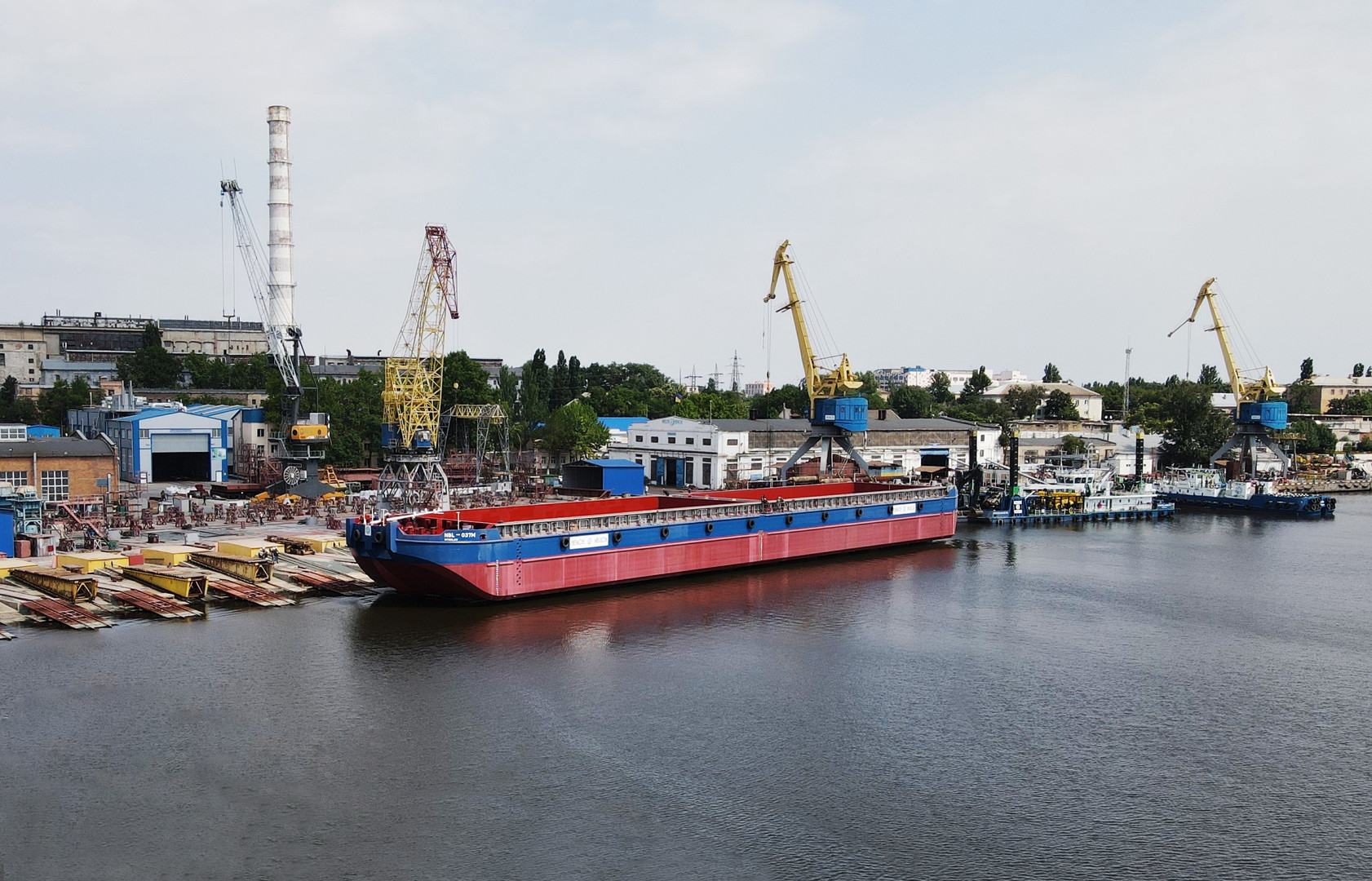 “НИБУЛОН” спустил на воду первое несамоходное судно новой серии (ФОТО)