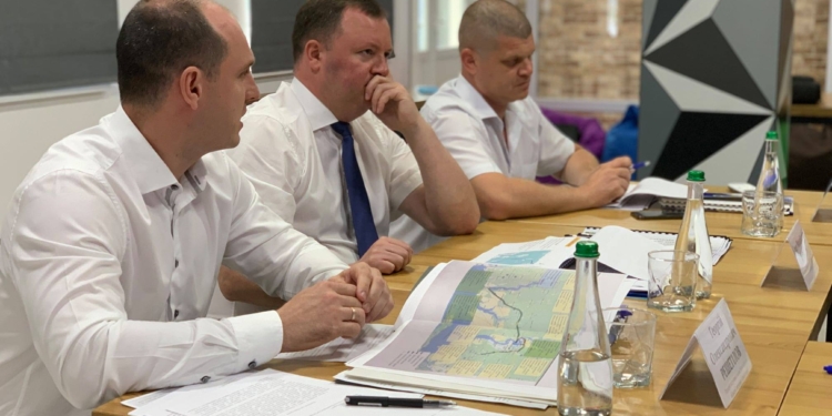 Реконструкция трассы Одесса-Николаев-Херсон в скоростную и четырехполосную: три ОГА просят помощи у Зеленского