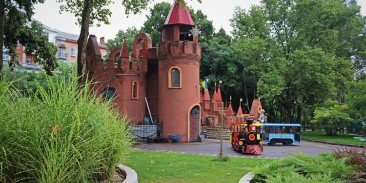 В Николаеве 21 августа наконец-то откроют детский городок «Сказка» (ФОТО)