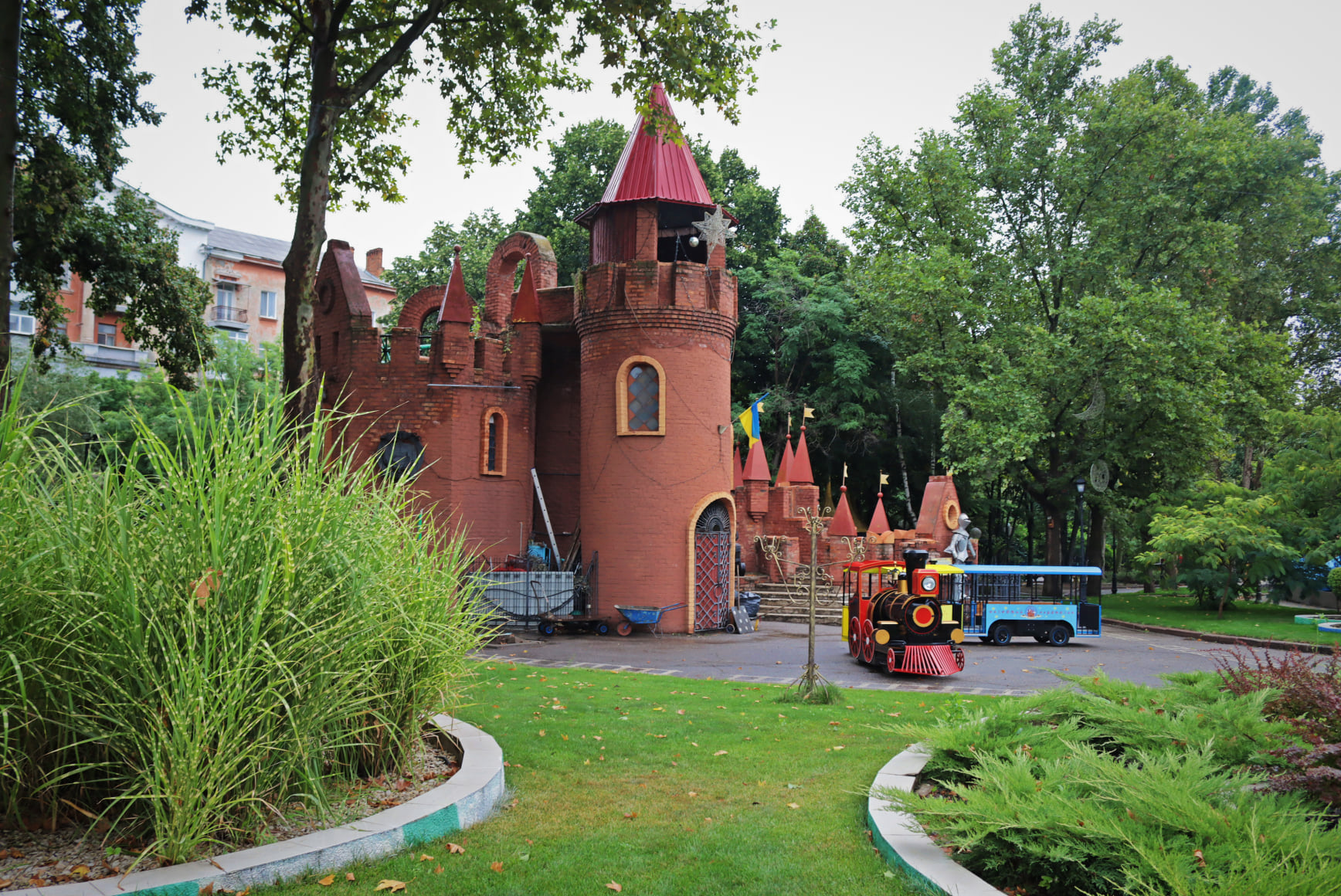 В Николаеве 21 августа наконец-то откроют детский городок «Сказка» (ФОТО)