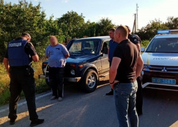 На выезде из Нового Буга полицейские задержали убийцу – он зарезал соседа (ФОТО)