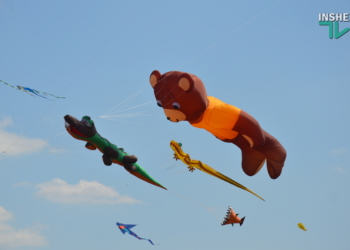 ULTRA FEST TRYKHATY 2021: в небо Николаевщины поднялись кайты-гиганты (ФОТО, ВИДЕО)