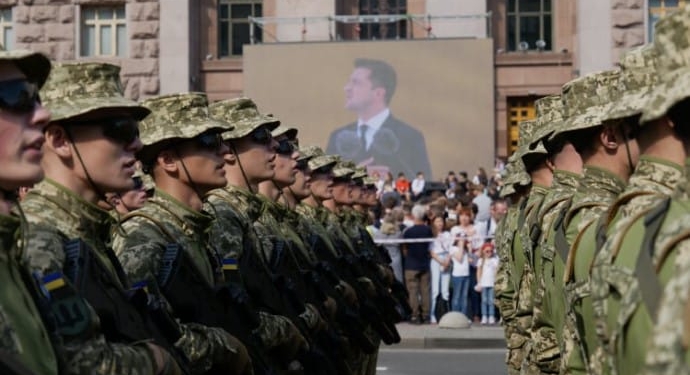В Киеве прошел масштабный парад ко Дню Независимости Украины (ВИДЕО)