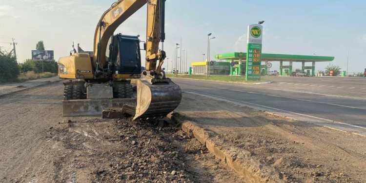 Стартовал капремонт подъездного пути к Николаеву – движение транспорта идет по одной полосе (ФОТО)