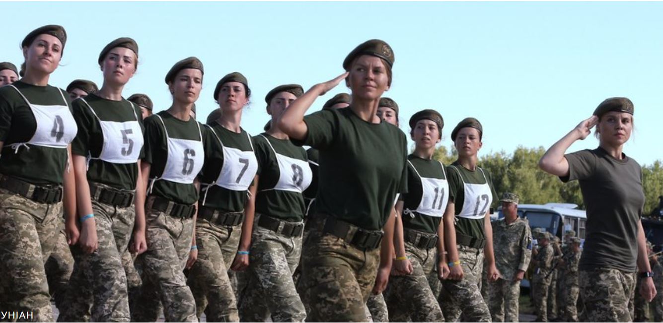 Каблучный скандал – финал. Курсантки на параде будут в спецтуфлях