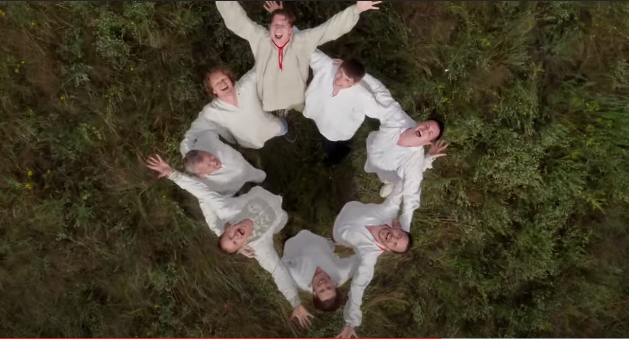 В месте силы Украины спели малоизвестную казацкую версию Гимна (ВИДЕО)