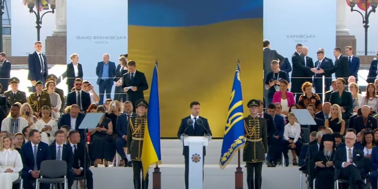 Зеленский сегодня учредил еще один праздник