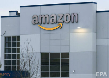 Это стимул. Amazon разыграет $500 тыс. и автомобили среди вакцинированных сотрудников