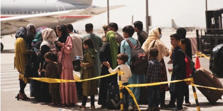 Украина вызвалась принять беженцев из Афганистана