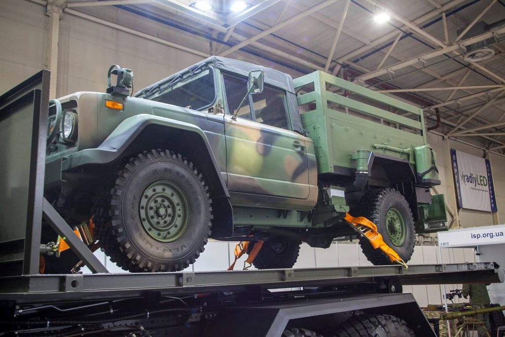 Как во время вьетнамской войны. Украинская армия получит командно-штабные машины на основе Kaiser Jeep M715 (ФОТО) 3