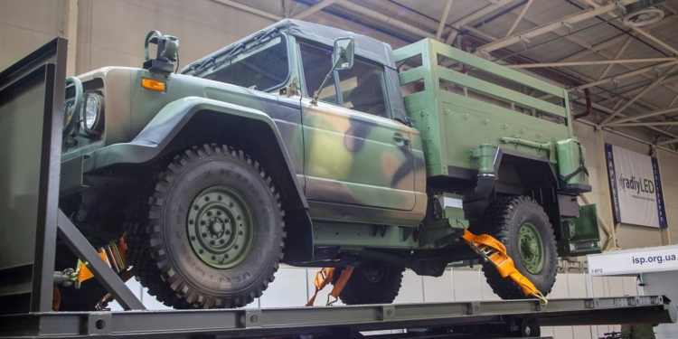 Как во время вьетнамской войны. Украинская армия получит командно-штабные машины на основе Kaiser Jeep M715 (ФОТО)