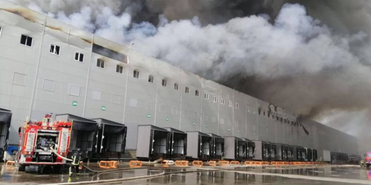 В АТБ заявили, что это не их склад сгорел в Одесской области