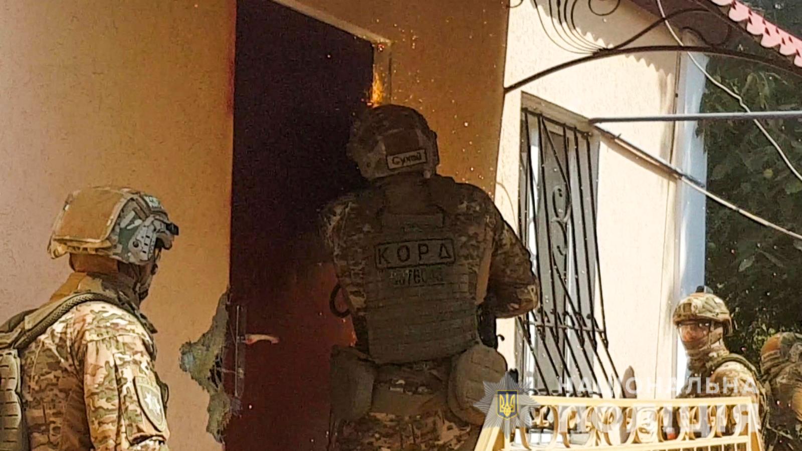 Николаевски правоохранители накрыли межрегиональную оптовую метадоновую базу (ФОТО, ВИДЕО)