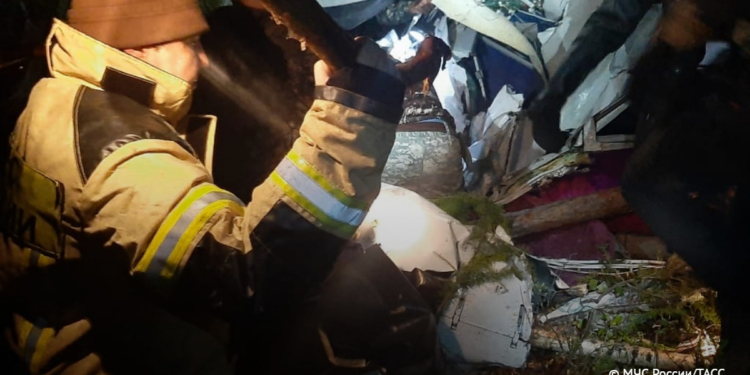 Крушение пассажирского самолета в России: четверо погибли, еще четверо – в тяжелом состоянии