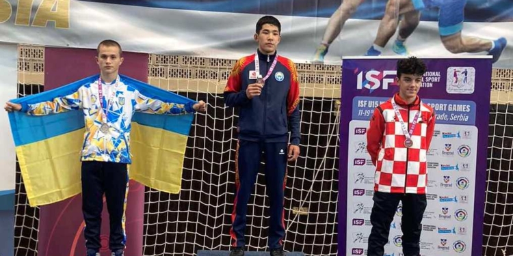 Юный борец из Южноукраинска стал призером первых Всемирных ученических спортивных игр (ФОТО)