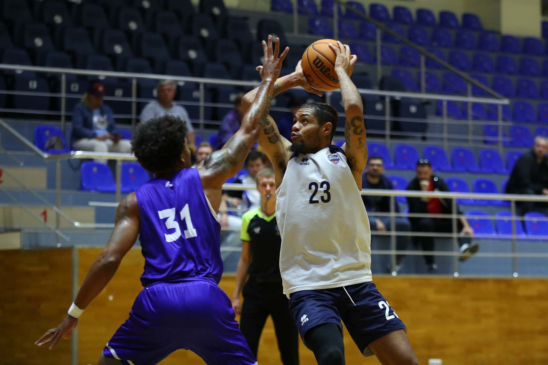 «Харьковские Соколы» уверенно победили МБК «Николаев»