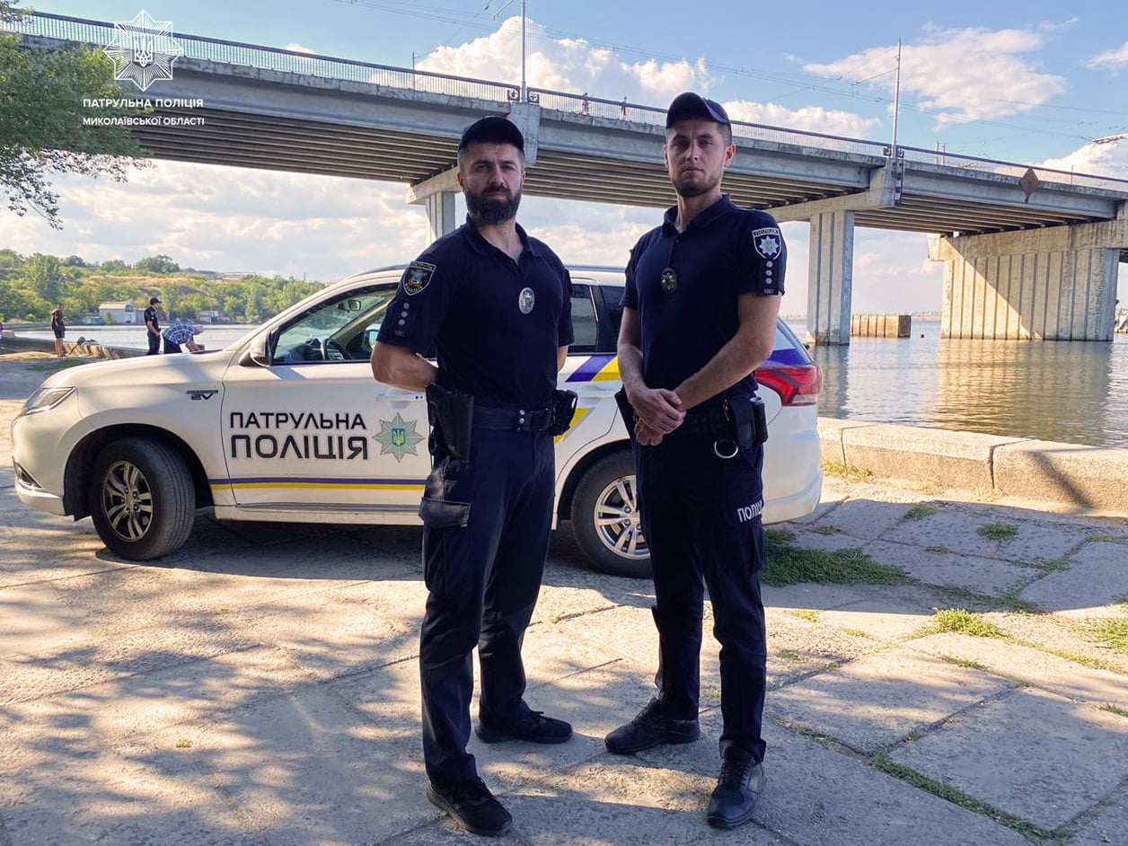 В Николаеве патрульные спасли мужчину, который хотел покончить с собой