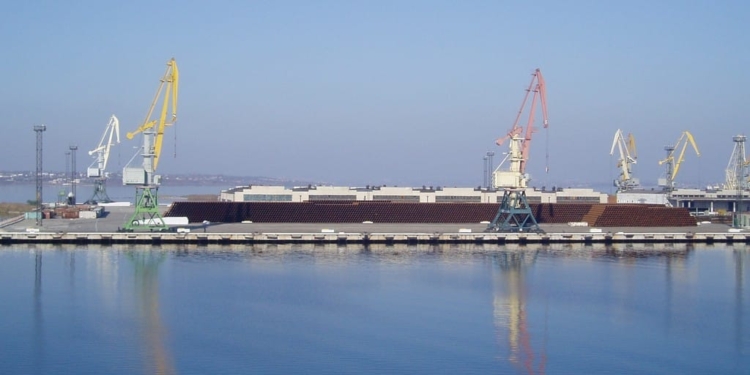 В николаевском порту «Ольвия» завершены дноуглубительные работы