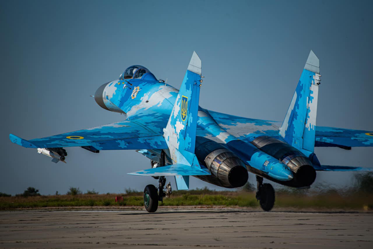 На Николаевщине авиаторы провели практические пуски авиационных управляемых ракет класса «воздух-воздух» (ФОТО)