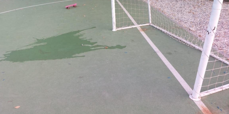 Ребенка придавило футбольными воротами в Харькове. Малыш в реанимации