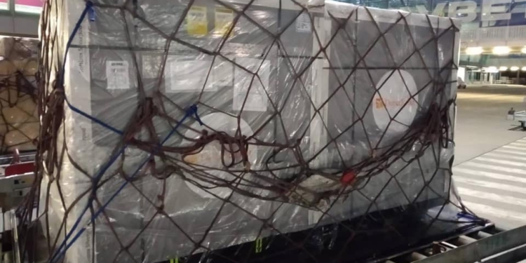 В Украину из США прибыли “инновационные лекарства” от COVID-19 на $20 млн. (ФОТО)