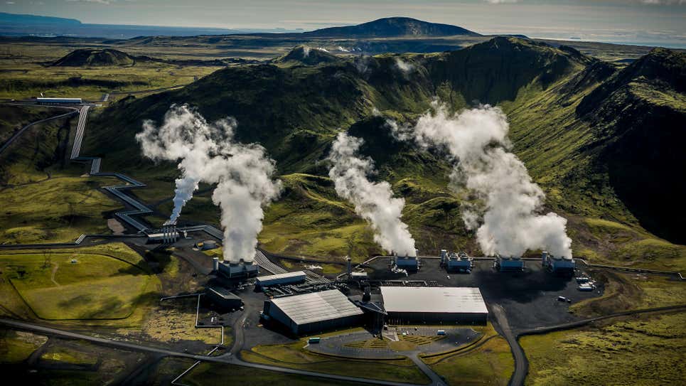 В Исландии открыли крупнейший в мире завод по извлечению углекислого газа из атмосферы 1