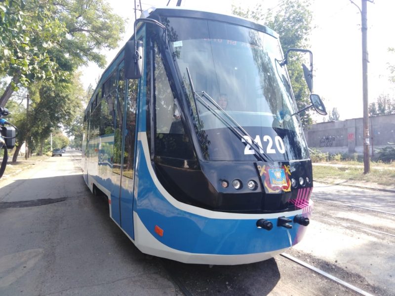 В День города Николаева на маршрут вышел обновленный трамвай (ФОТО, ВИДЕО)