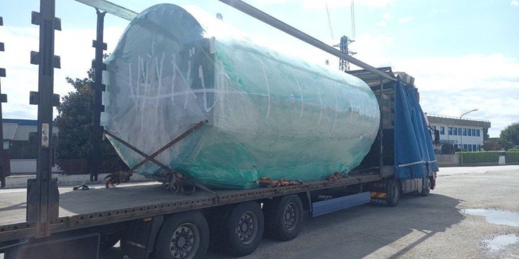 На модернизируемую котельную «Николаевоблтеплоэнерго» прибыл второй новенький котел (ФОТО)