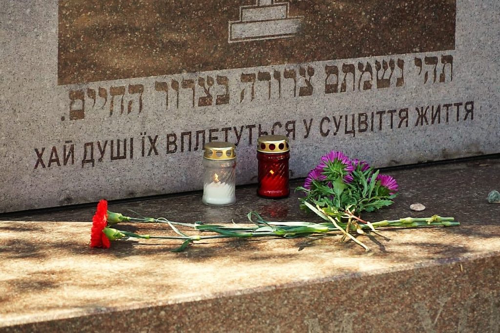 В Николаеве и Воскресенске почтили память жертв Холокоста (ФОТО) 11