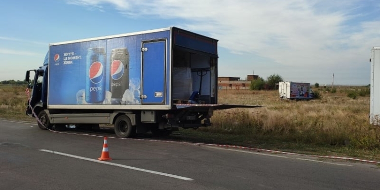 Под Николаевом грузовик «PepsiCo» протаранил грузовик с тортами