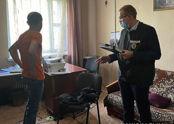 Николаевец пытался откупиться взяткой в 250 евро от уголовной ответственности за хранение наркотиков: не удалось