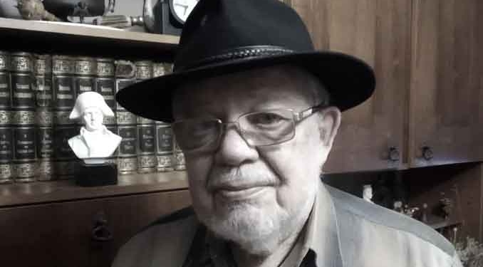 Умер известный николаевский историк и археолог Игорь Смирнов