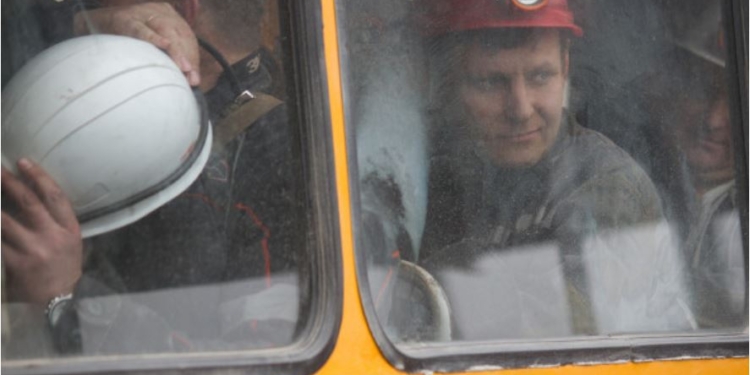 Российская компания перевезла 2 тыс. шахтеров из Донбасса в Якутию