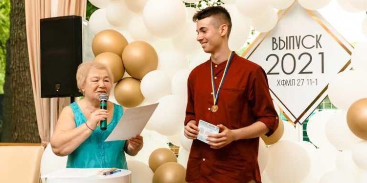 Самый умный выпускник Украины получил 100 тыс.грн. от государства и хочет создать что-то лучше, чем SpaceX