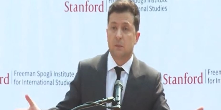 Зеленский сказал, что ему не дадут стать “драконом” – крылья подрежут (ВИДЕО)