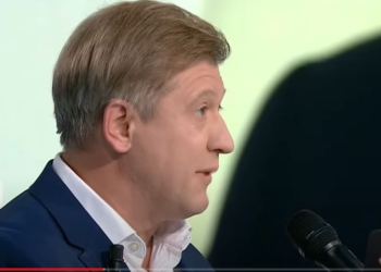 “Власть перекупает депутатов у  олигархов и финансирует их за счет коррупционных потоков”, – Данилюк