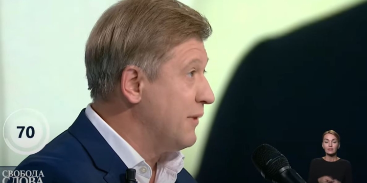 “Власть перекупает депутатов у  олигархов и финансирует их за счет коррупционных потоков”, – Данилюк