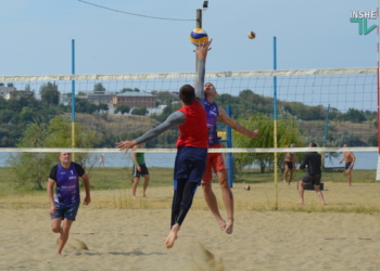 В Николаев стартовал турнир по пляжному волейболу памяти Владимира Чайки (ФОТО и ВИДЕО)