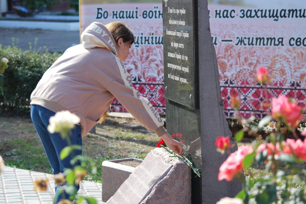 Гвардейцы николаевского полка показали школьникам технику, оружие и служебных собак (ФОТО) 6