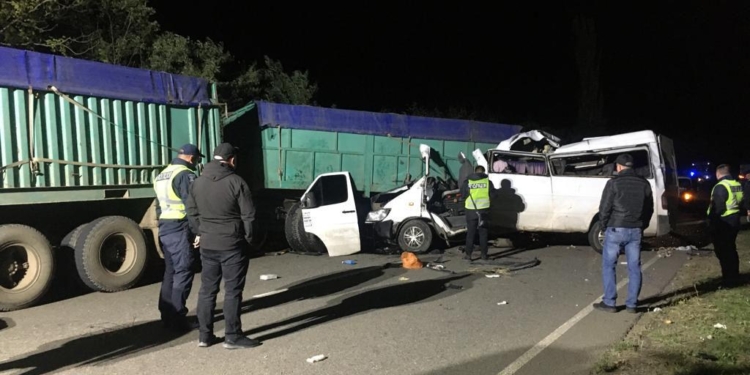 Тройное ДТП на Николаевщине – 4 погибших, 7 травмированных (ФОТО, ВИДЕО)