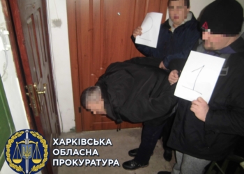 В Украине судили 2 полицейских – они украли у вора 42 млн. грн.